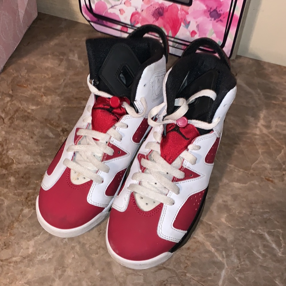Jordan 6 - Picture 2 of 8